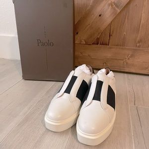 Only worn a couple of times. Box included.